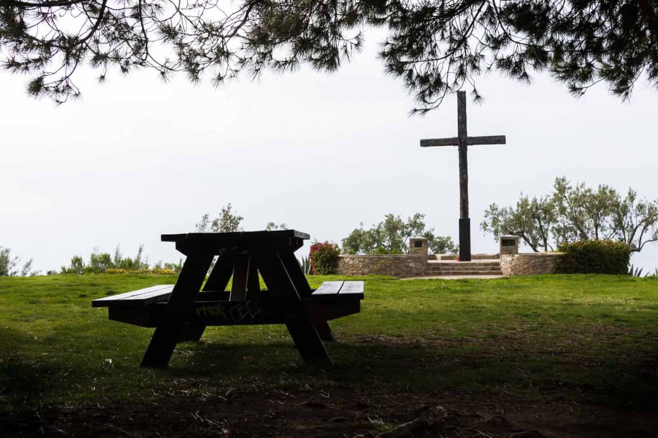 Here are the Best Places to Picnic and Eat in Ventura picnic table at grant park