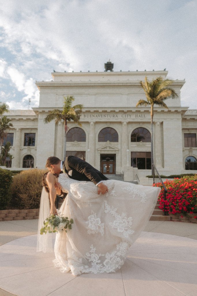 7 Reasons to Plan Your Wedding in Ventura, California Wedding at Ventura City Hall